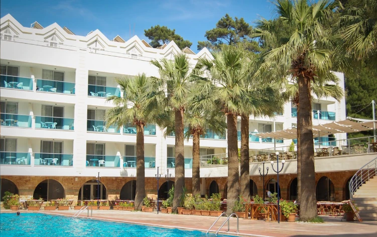 Hotels Near La Louviere Cruise Port