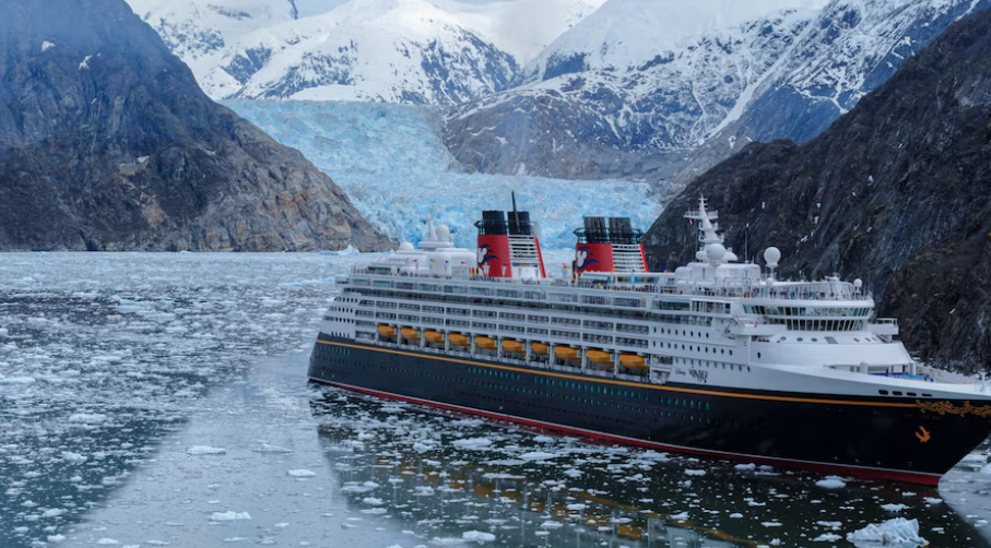 how much does a disney cruise cost, how much does a 7-day disney cruise cost, how much does it cost for a disney cruise, how much does a 7 day disney cruise cost, how much does a disney cruise cost per person, how much does a disney cruise cost for 2 adults